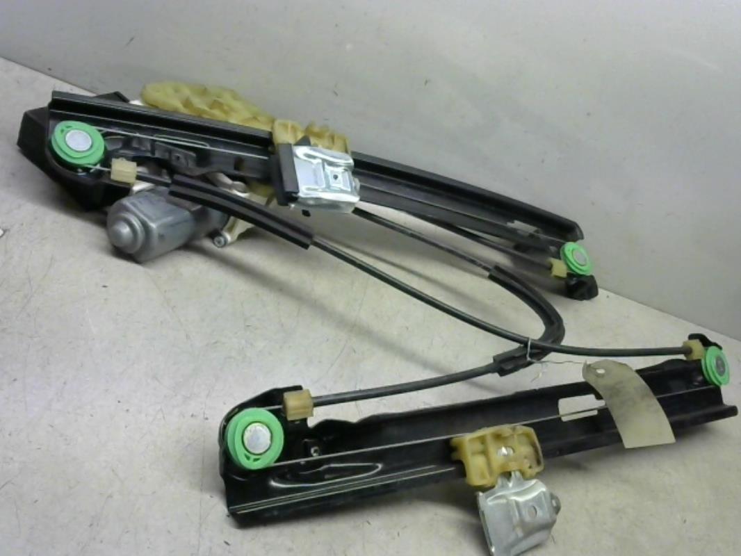 Leve vitre electrique avant droit