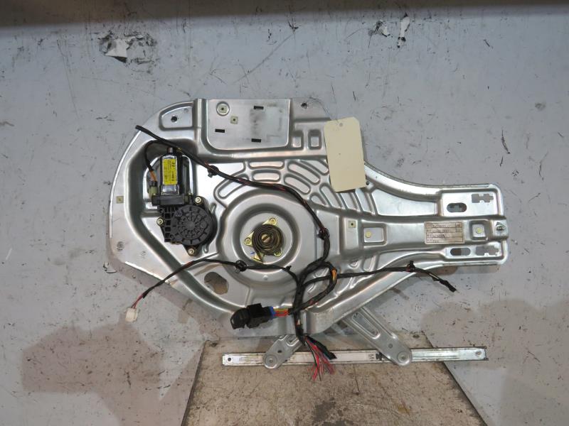 Leve vitre electrique avant droit