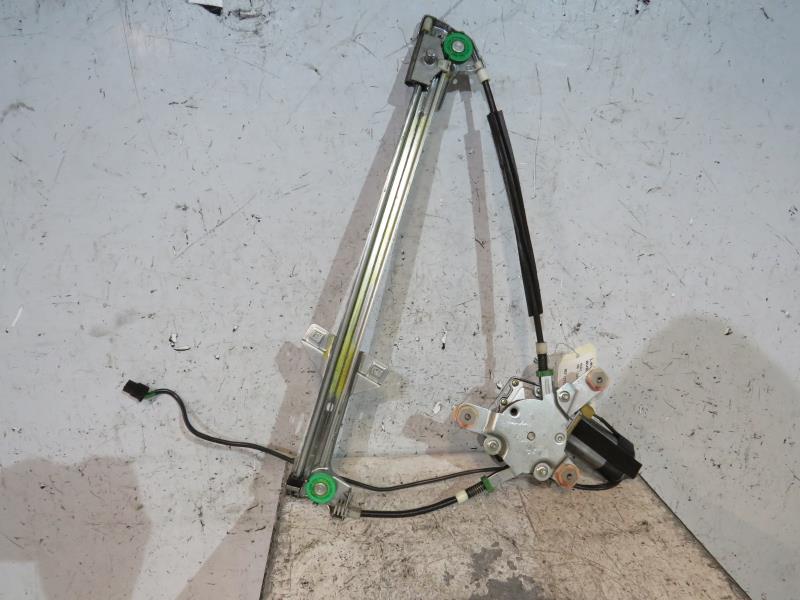 Leve vitre electrique avant droit