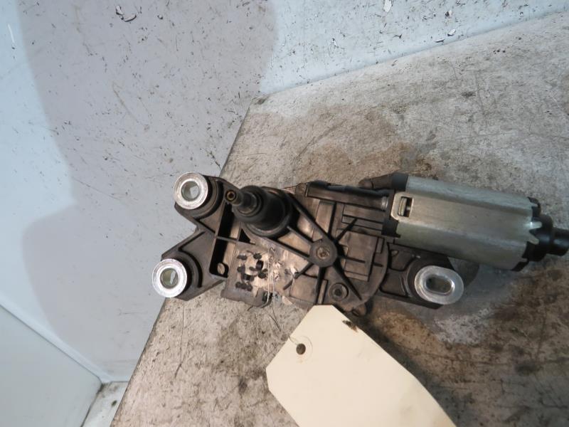 Moteur essuie glace arriere