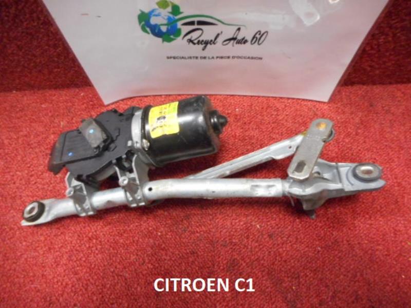 Moteur essuie glace avant