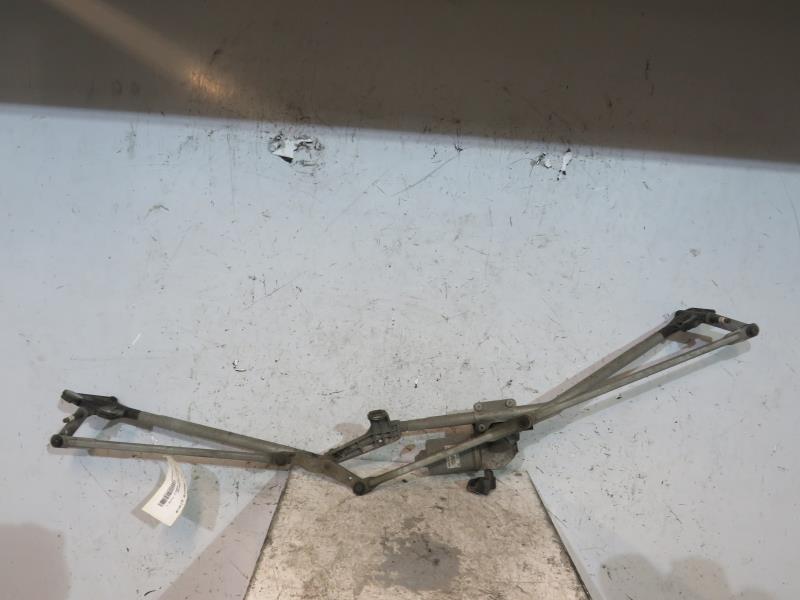 Moteur essuie glace avant