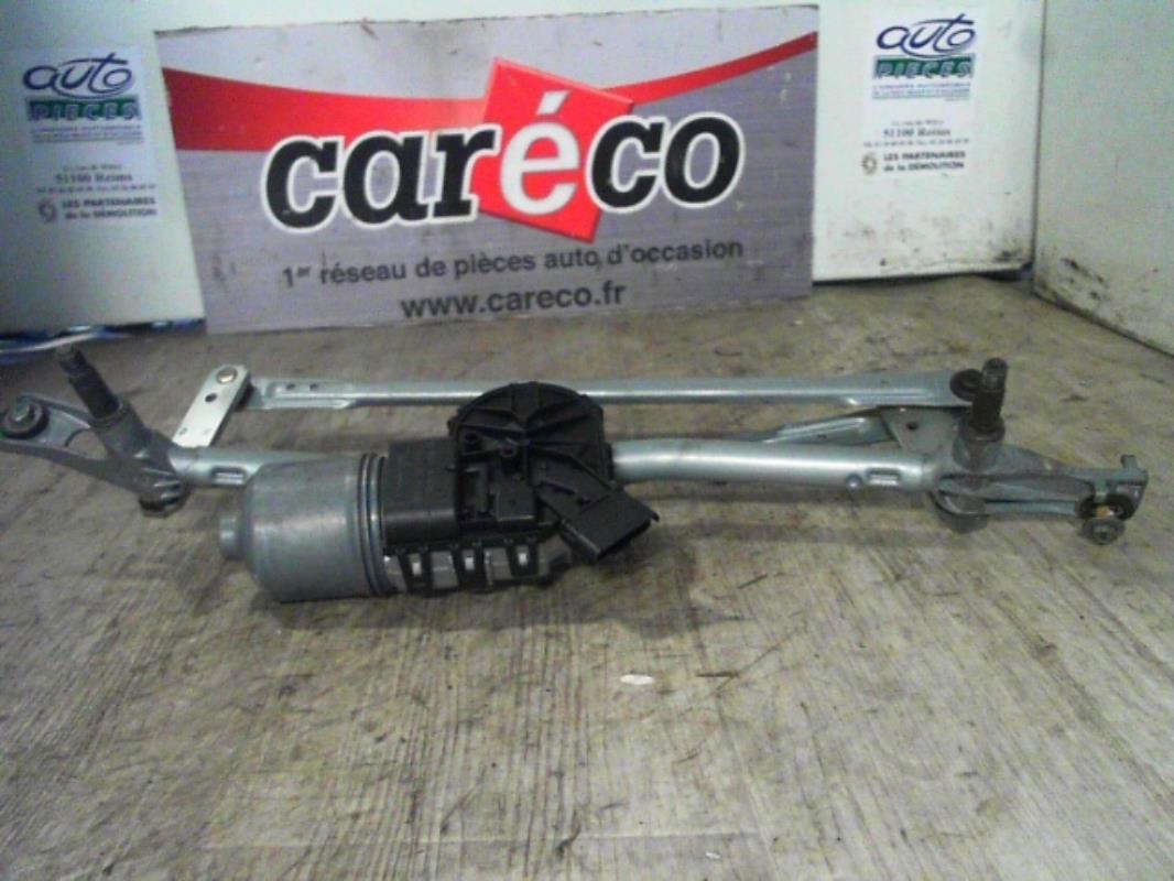 Moteur essuie glace avant