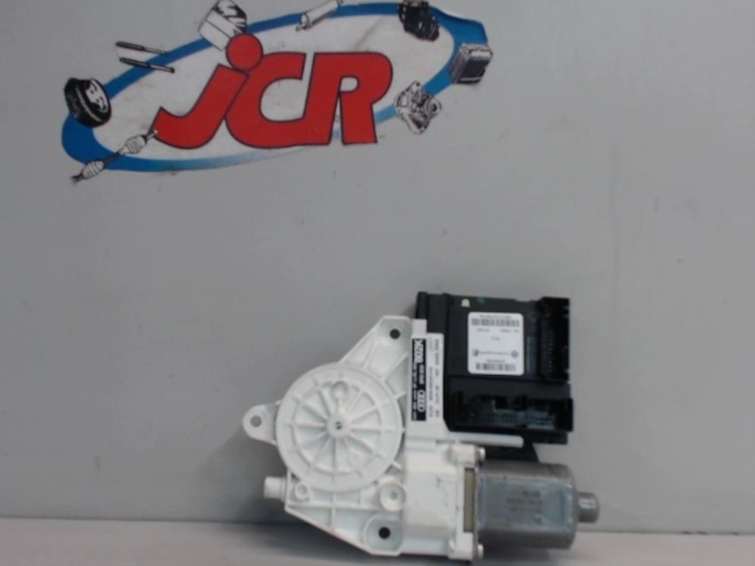 Moteur leve vitre avant droit