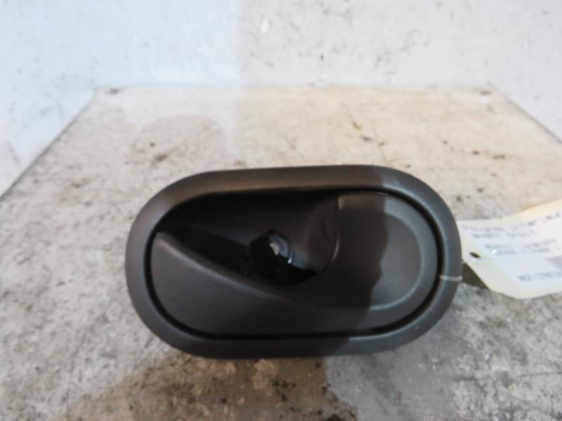 Poignee interieur avant droit