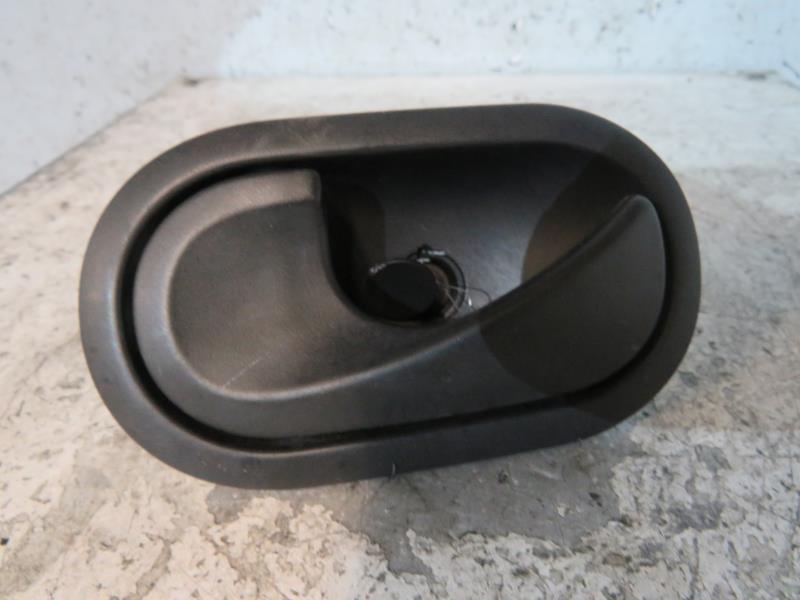 Poignee interieur avant gauche