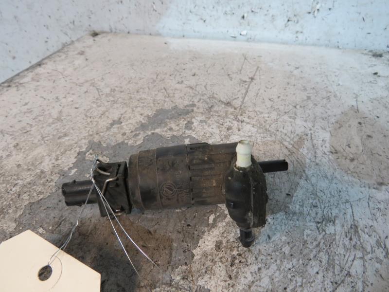 Pompe lave glace avant