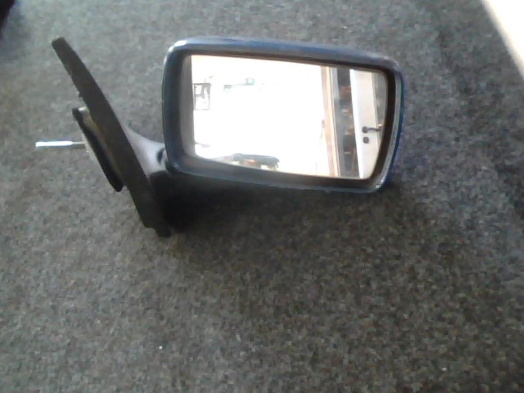 Retrovisor derecho