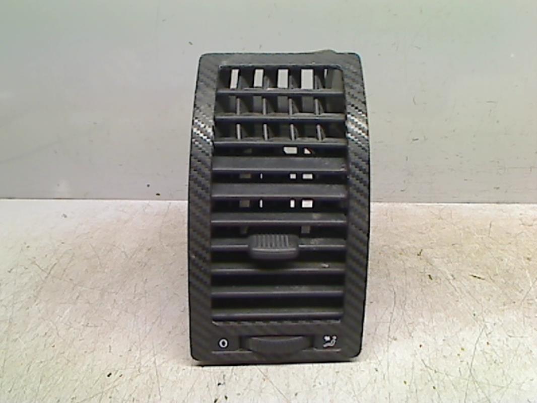 Aerateur tableau de bord avant gauche