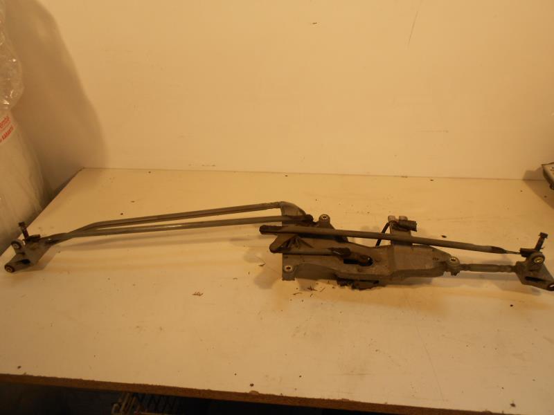 Moteur essuie glace avant