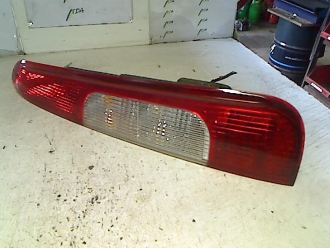 Fanale posteriore principale destro (luci)