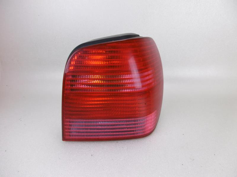 Fanale posteriore principale destro (luci)