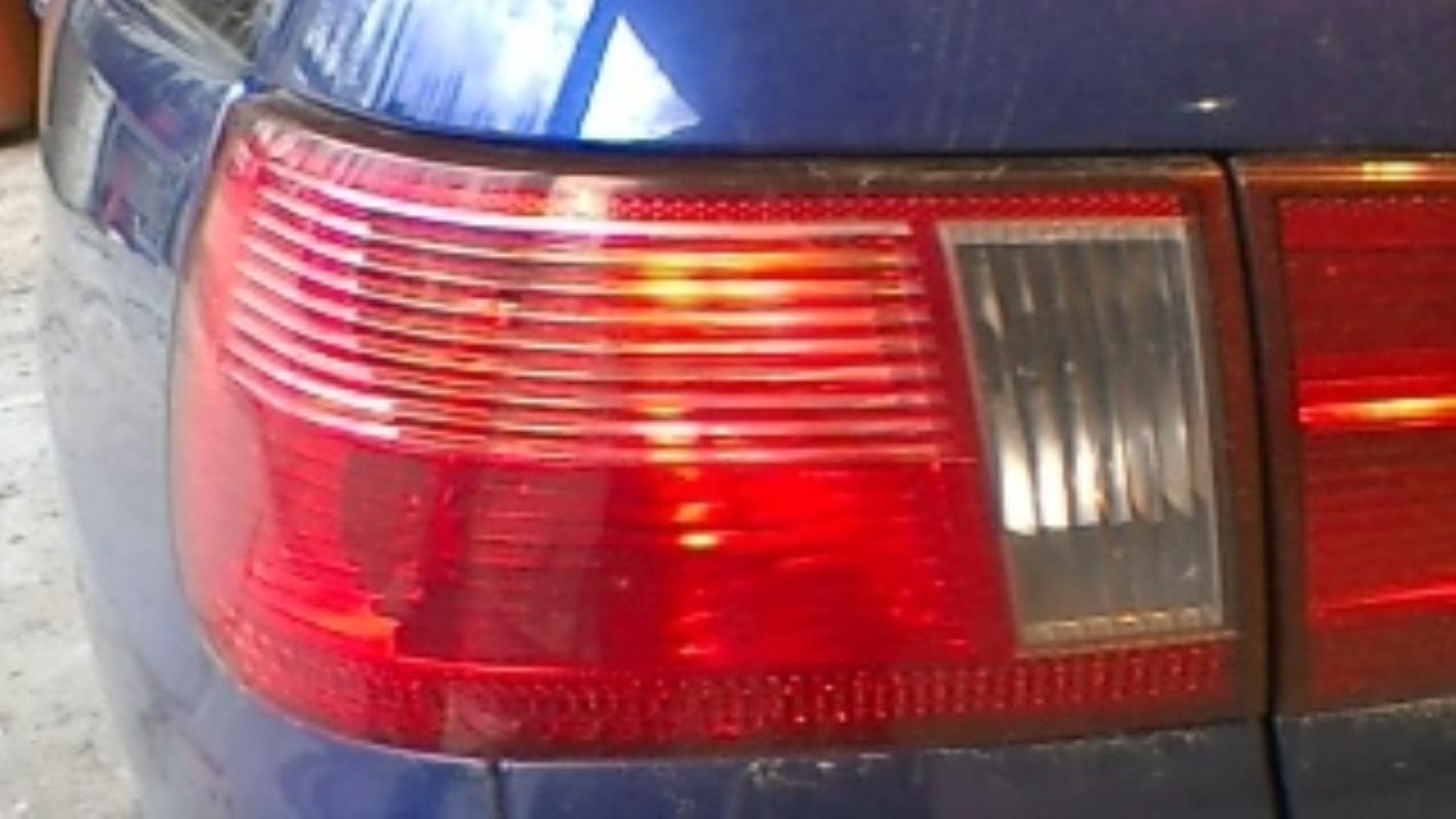 Fanale posteriore principale sinistro (luci)