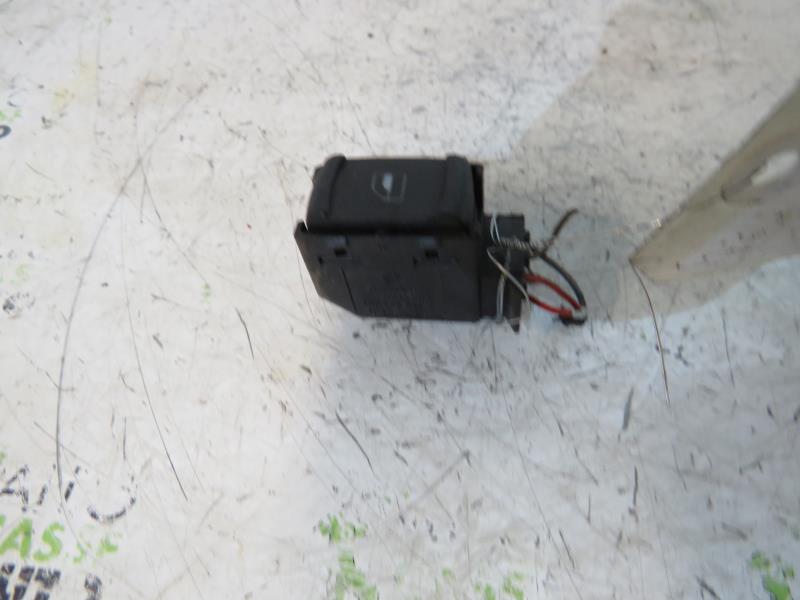 Interrupteur de leve vitre arriere gauche