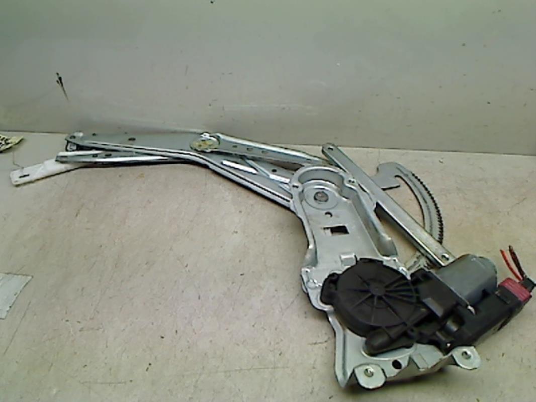 Leve vitre electrique avant droit