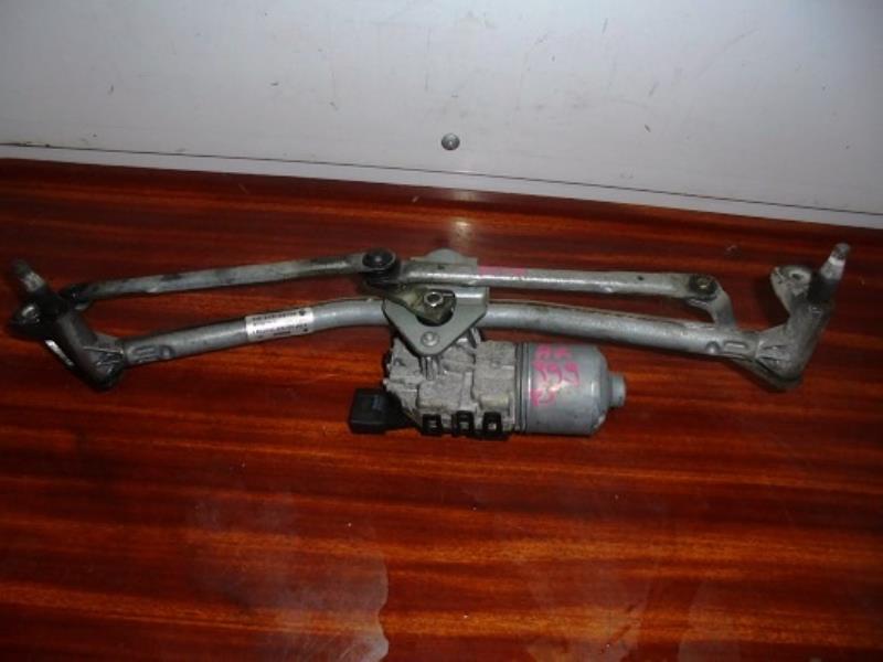 Moteur essuie glace avant