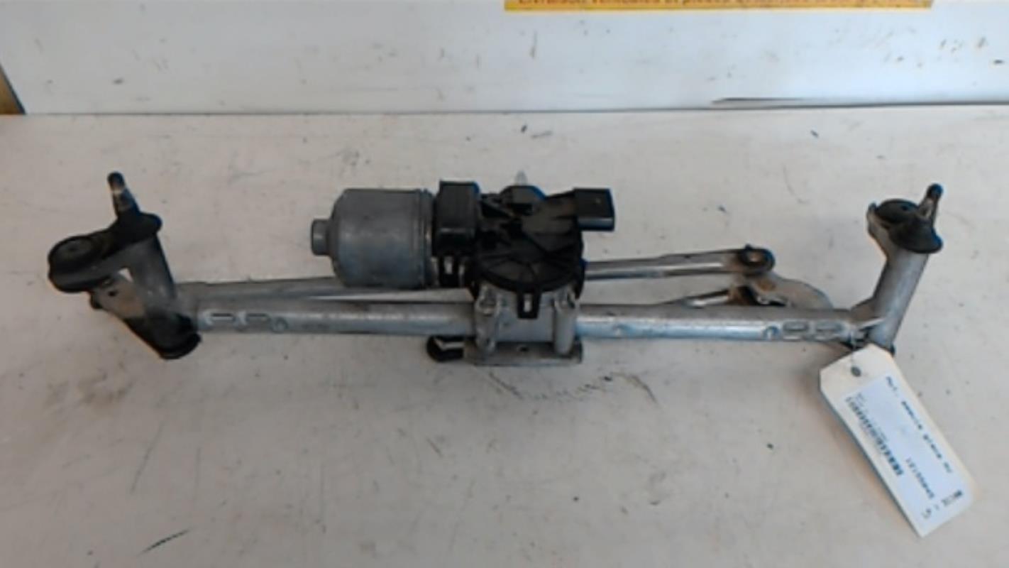 Moteur essuie glace avant