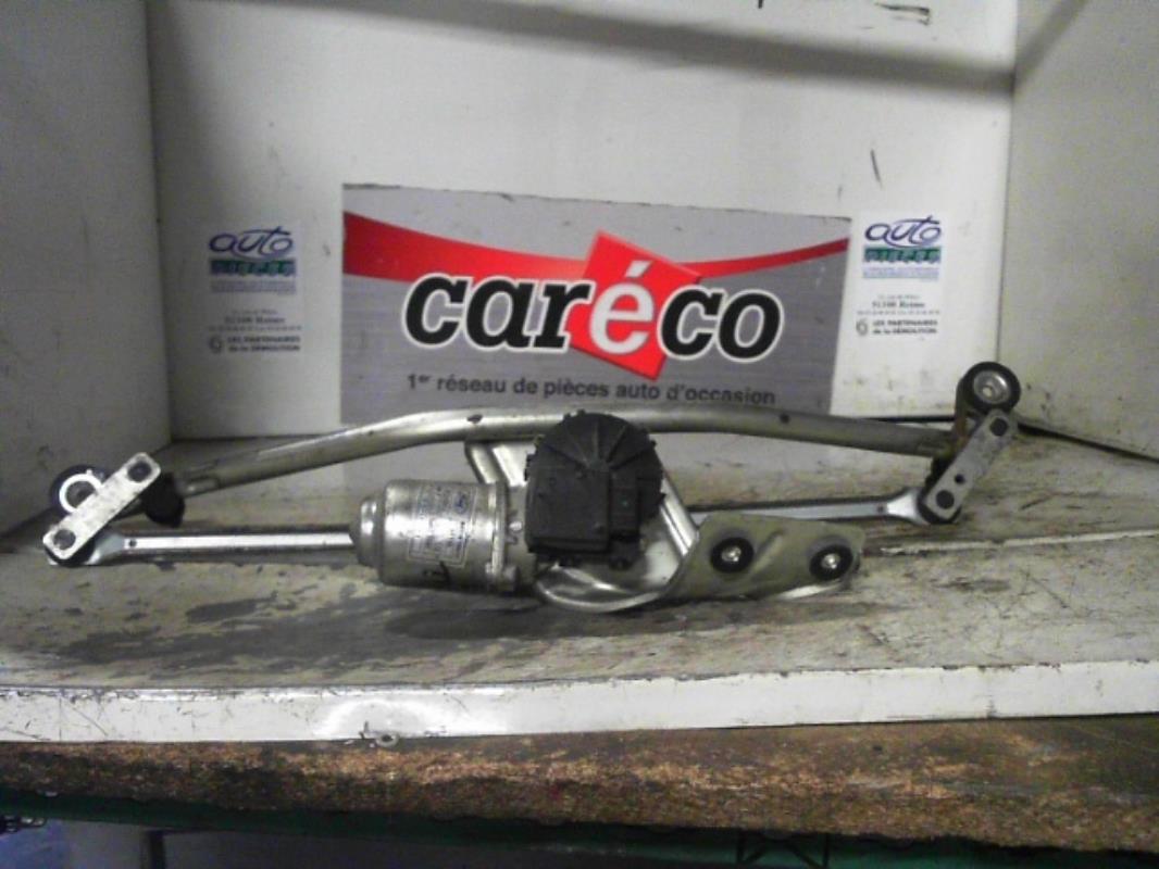 Moteur essuie glace avant