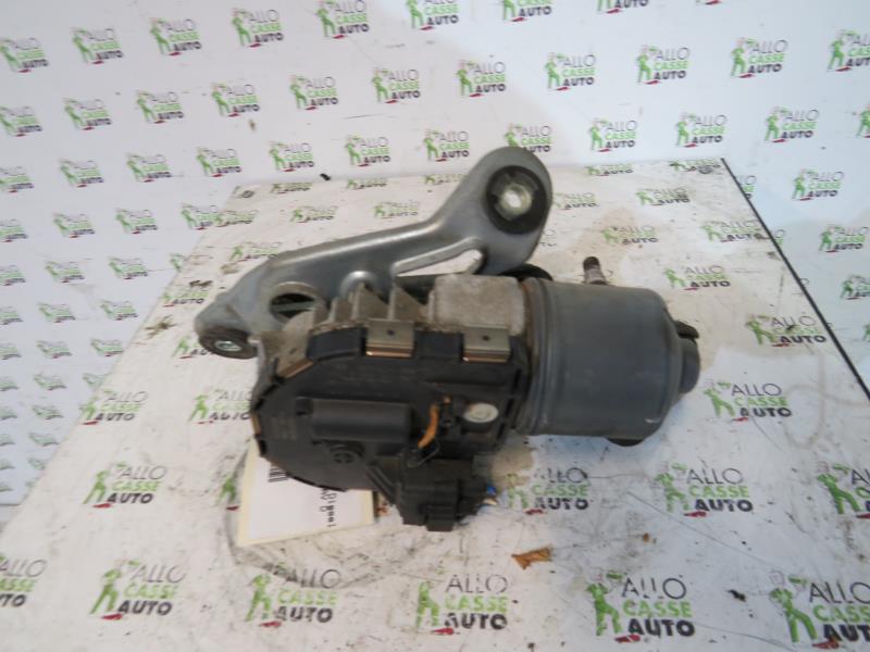 Moteur essuie glace avant droit
