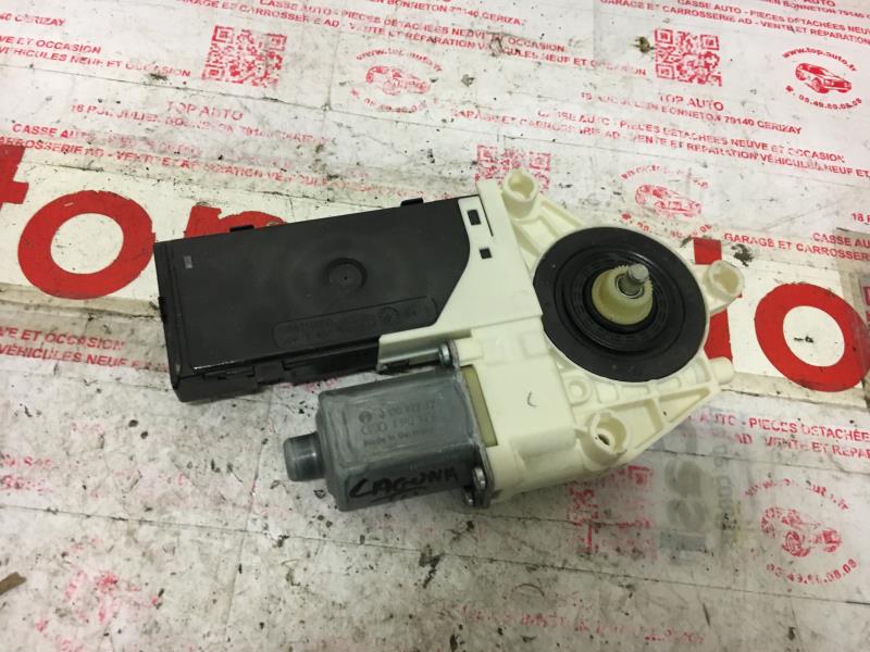 Moteur leve vitre avant droit
