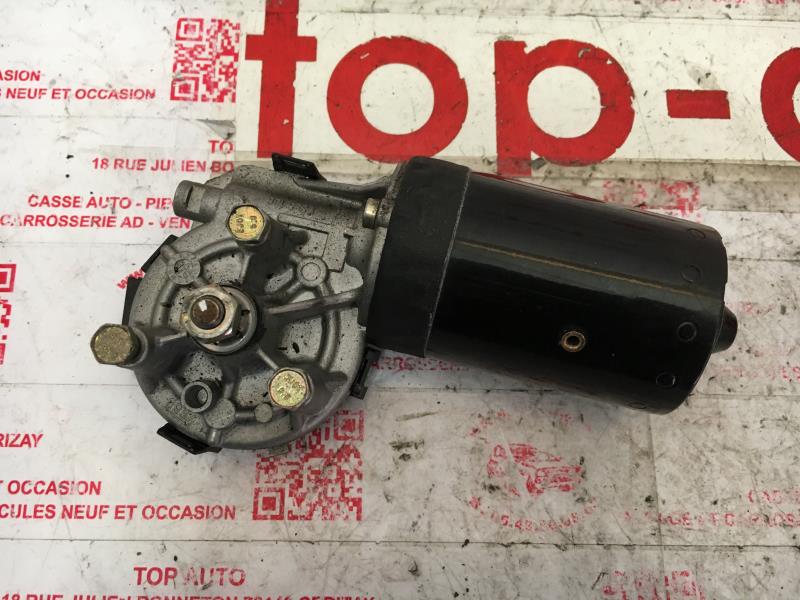Moteur essuie glace avant
