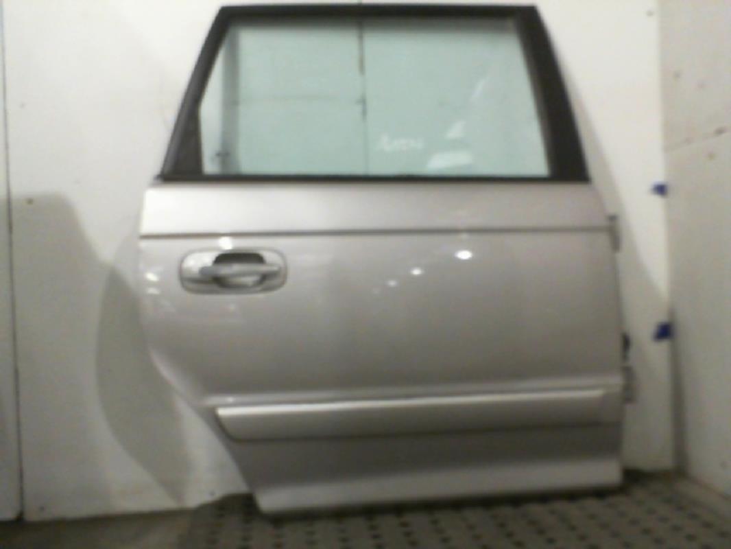 Puerta trasera derecha