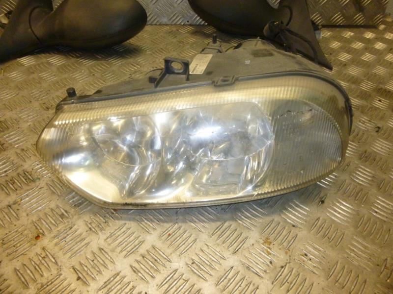 Óptica delantera principal izquierda (luces) (faro)