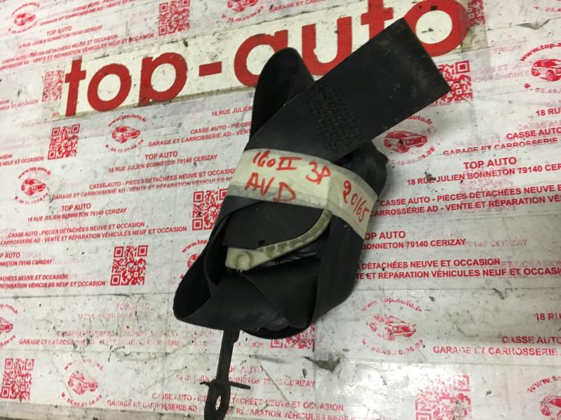 Ceinture avant droit