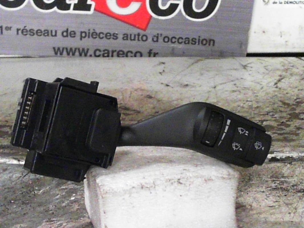 Commodo d'essuie glaces