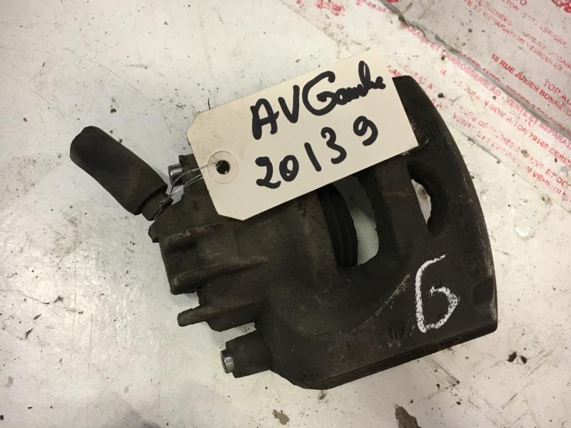 Etrier avant gauche (freinage)
