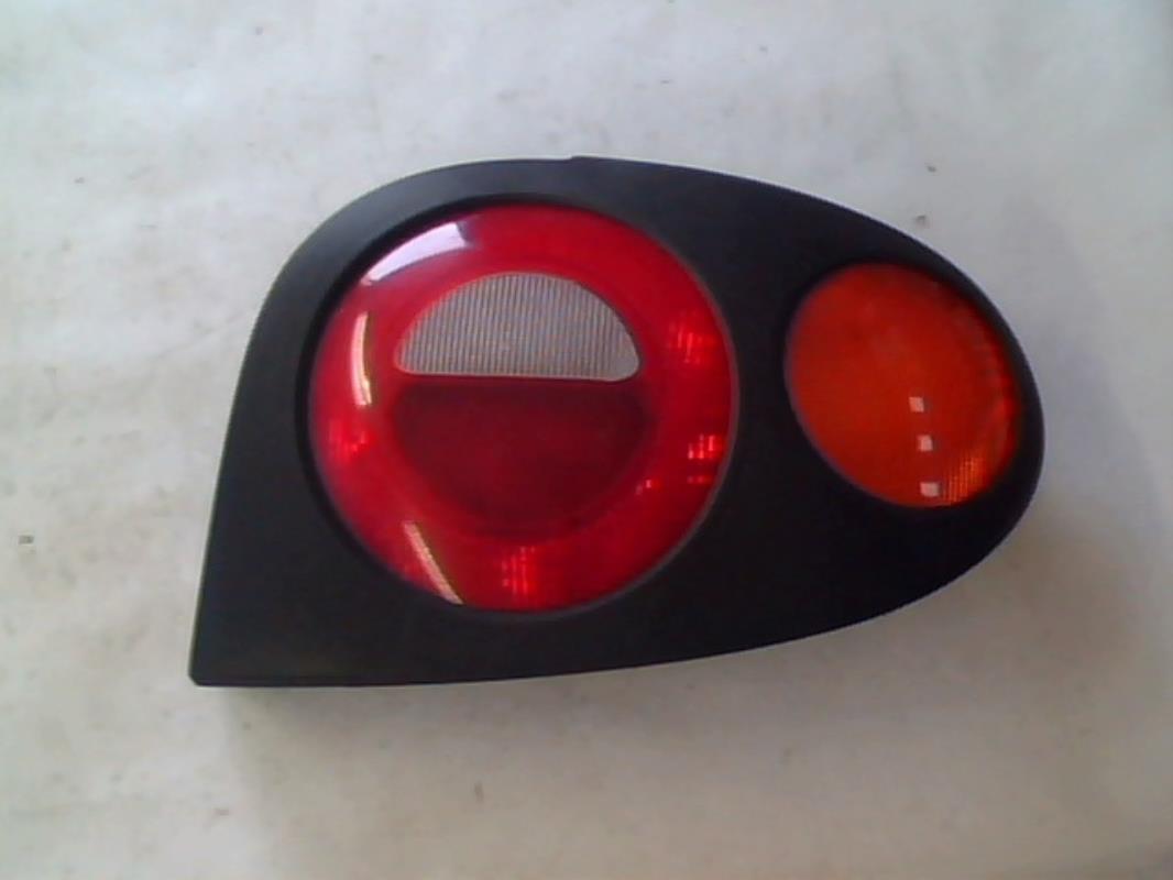 Fanale posteriore principale destro (luci)