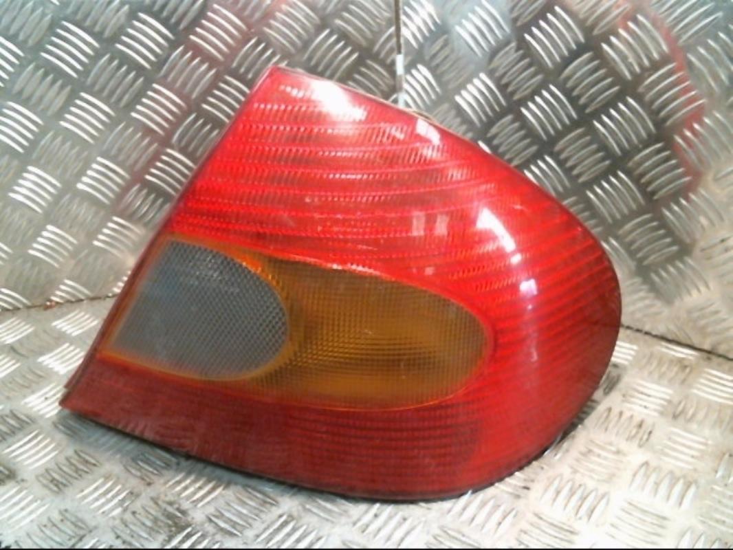 Fanale posteriore principale destro (luci)