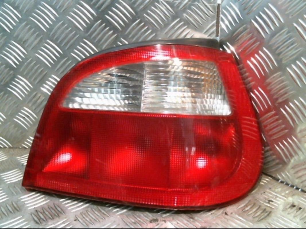 Fanale posteriore principale destro (luci)