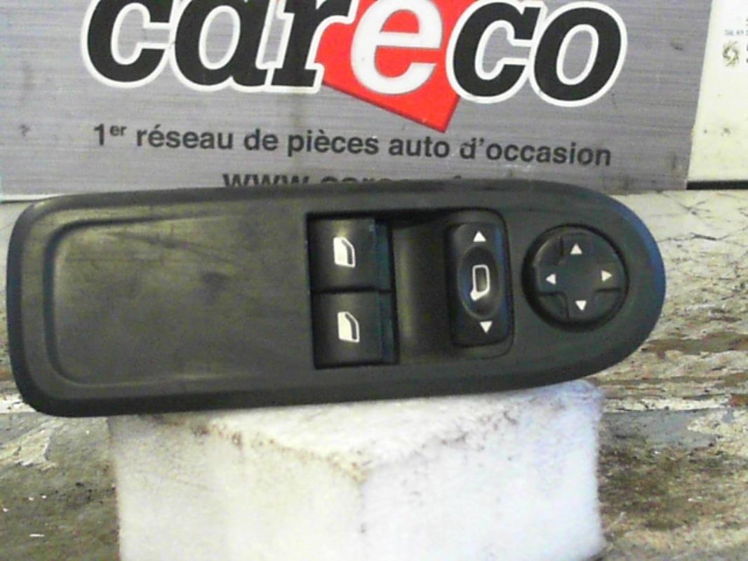 Interrupteur de leve vitre avant gauche