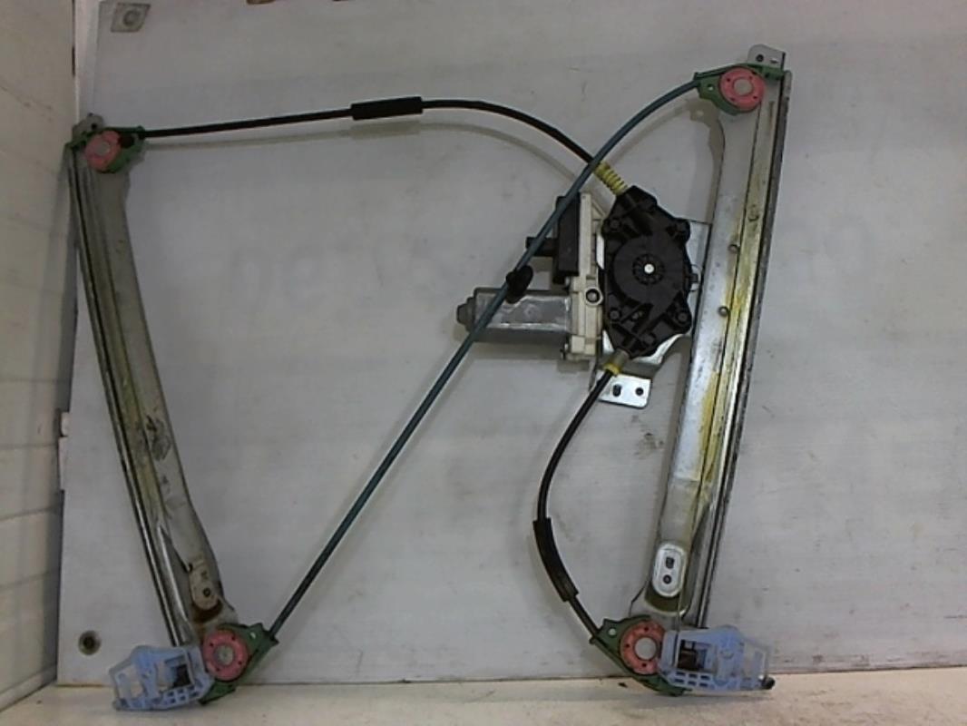 Leve vitre electrique avant droit