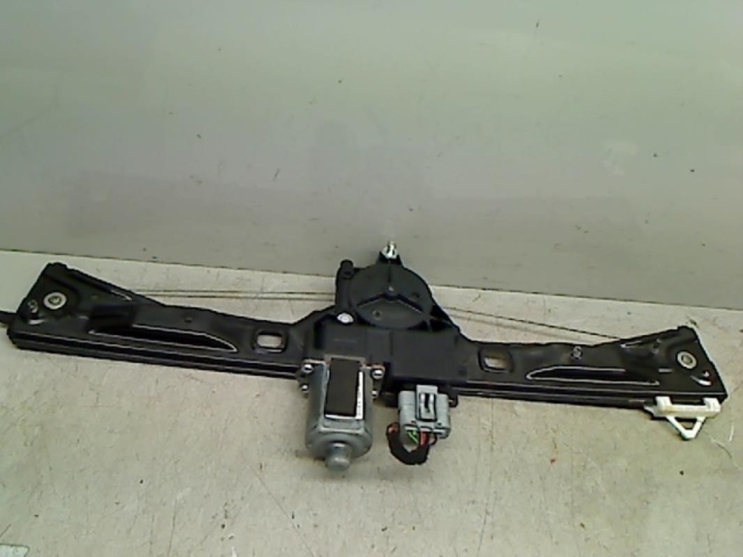 Leve vitre electrique avant droit