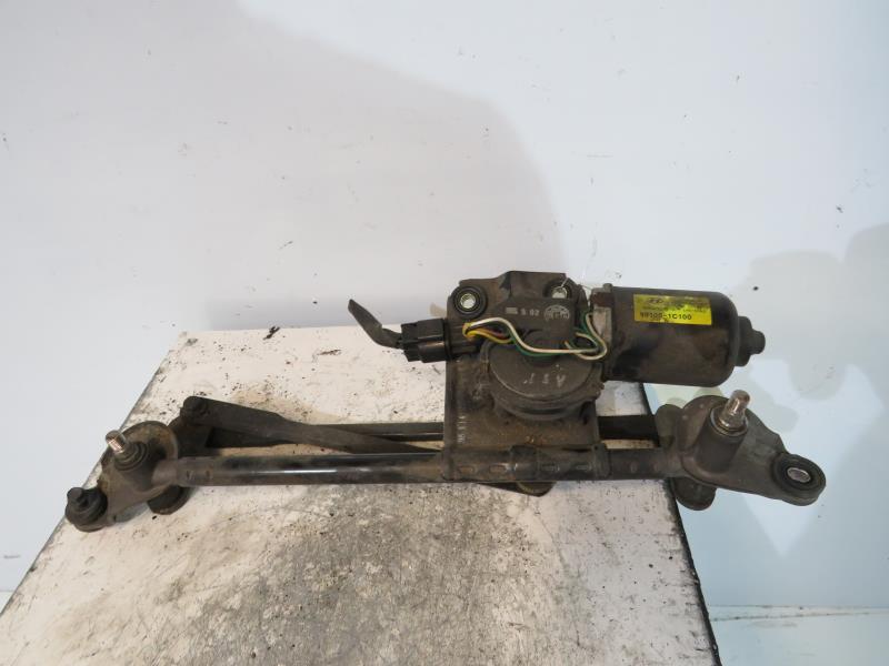 Moteur essuie glace avant