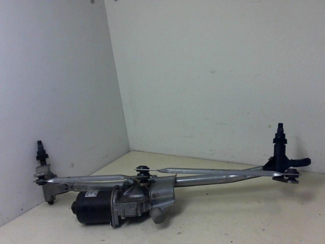 Moteur essuie glace avant