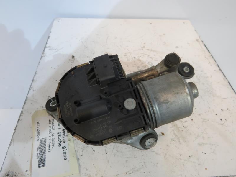 Moteur essuie glace avant gauche