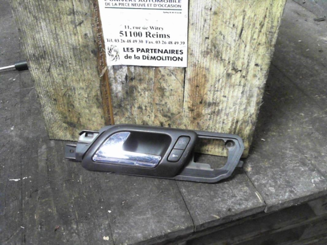 Poignee interieur avant gauche