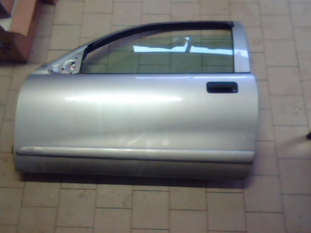 Porte avant gauche