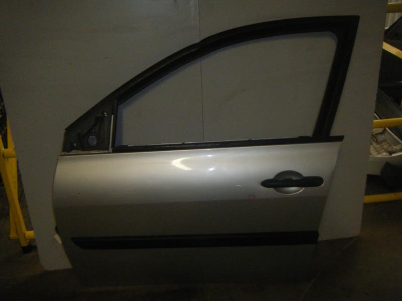 Porte avant gauche