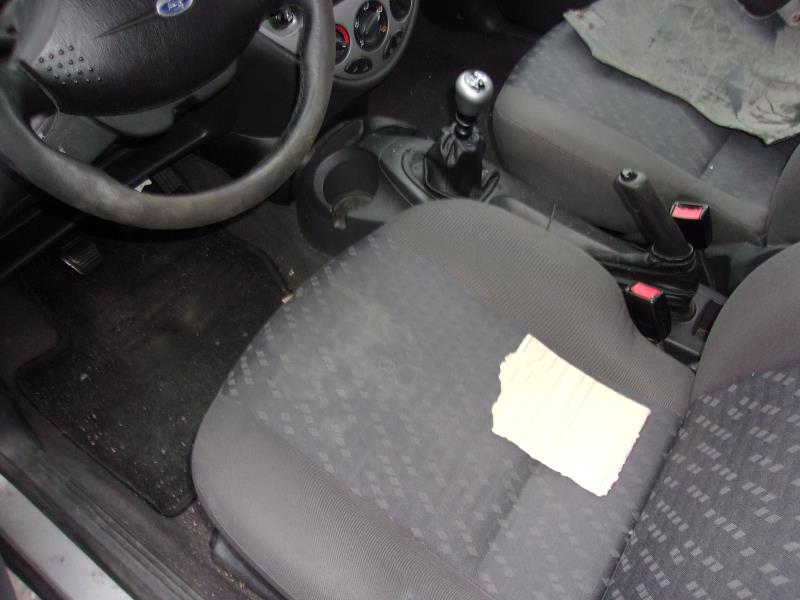 Porte avant gauche