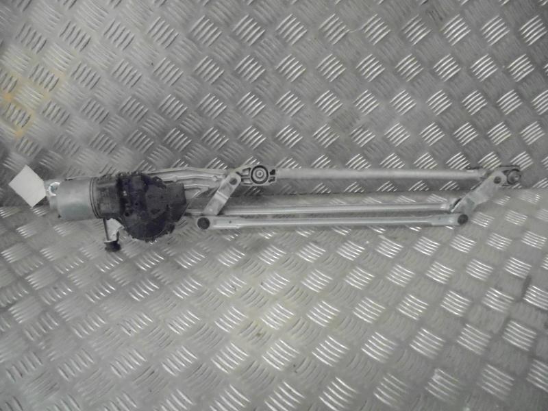 Moteur essuie glace avant