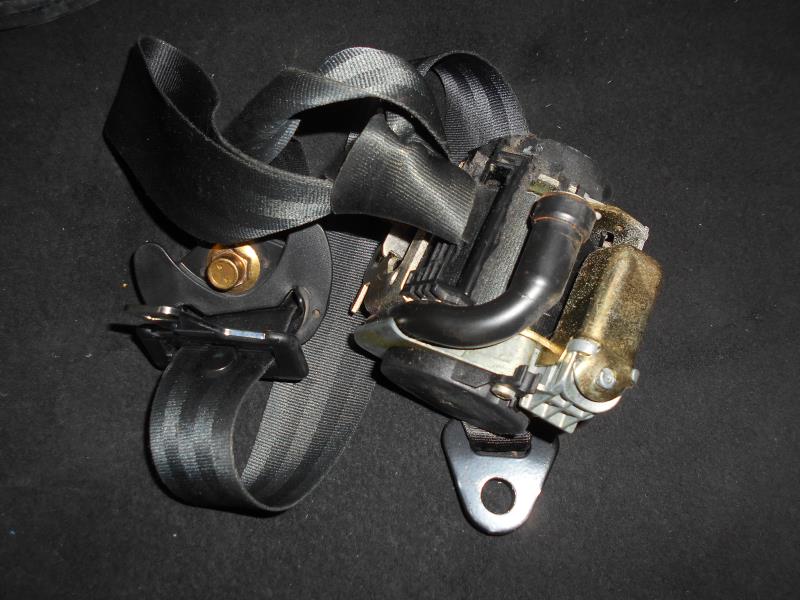 Ceinture avant gauche