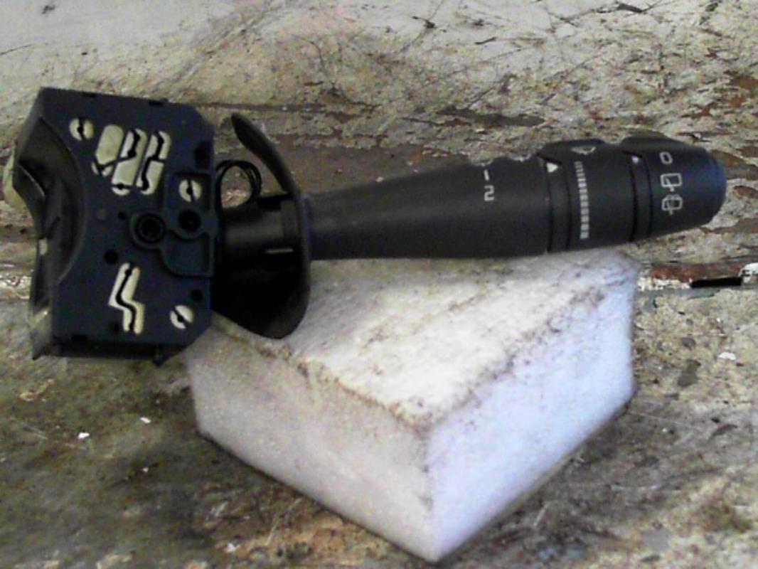 Commodo d'essuie glaces