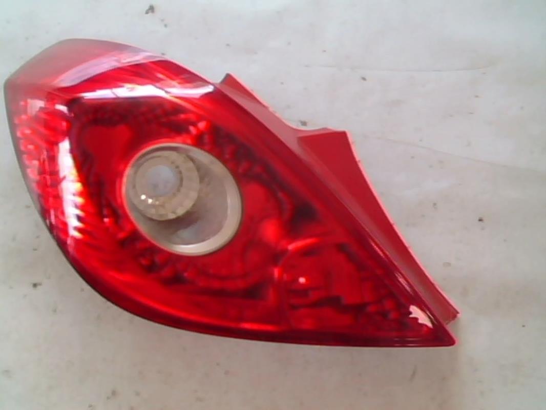 Fanale posteriore principale sinistro (luci)