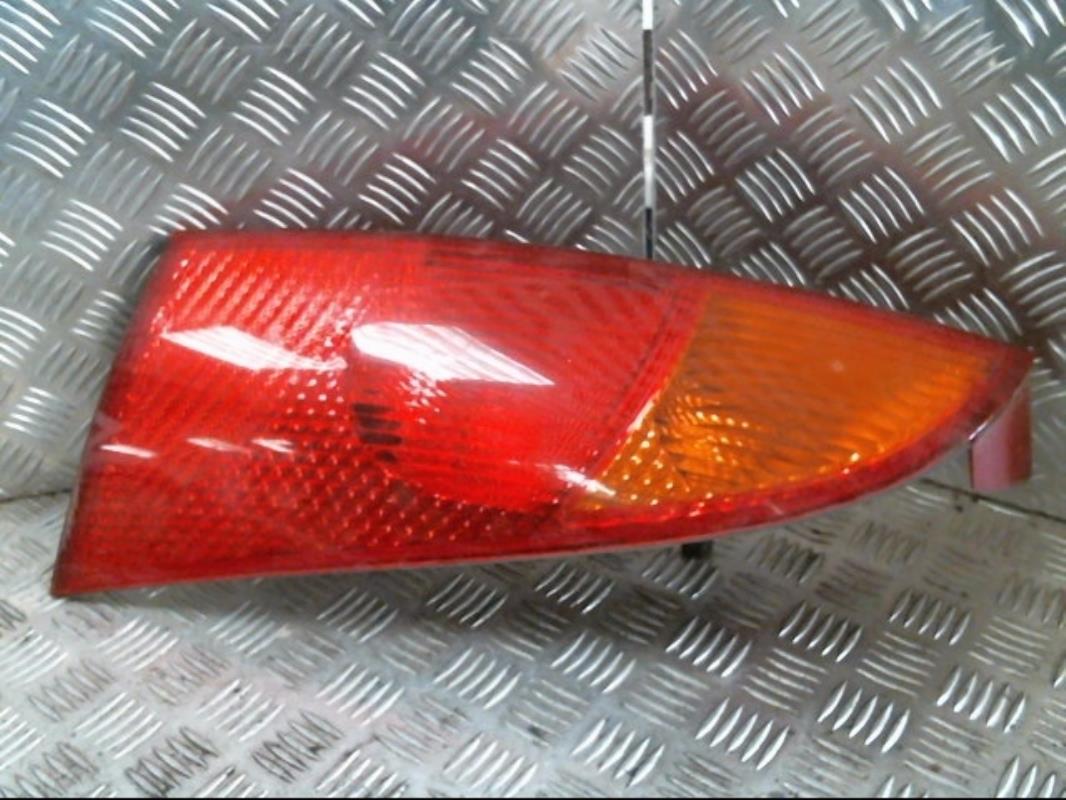 Fanale posteriore principale sinistro (luci)
