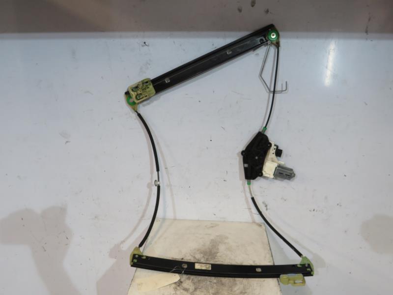 Leve vitre electrique avant droit