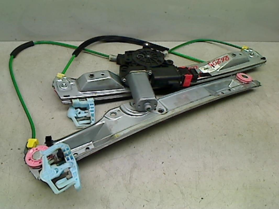 Leve vitre electrique avant droit